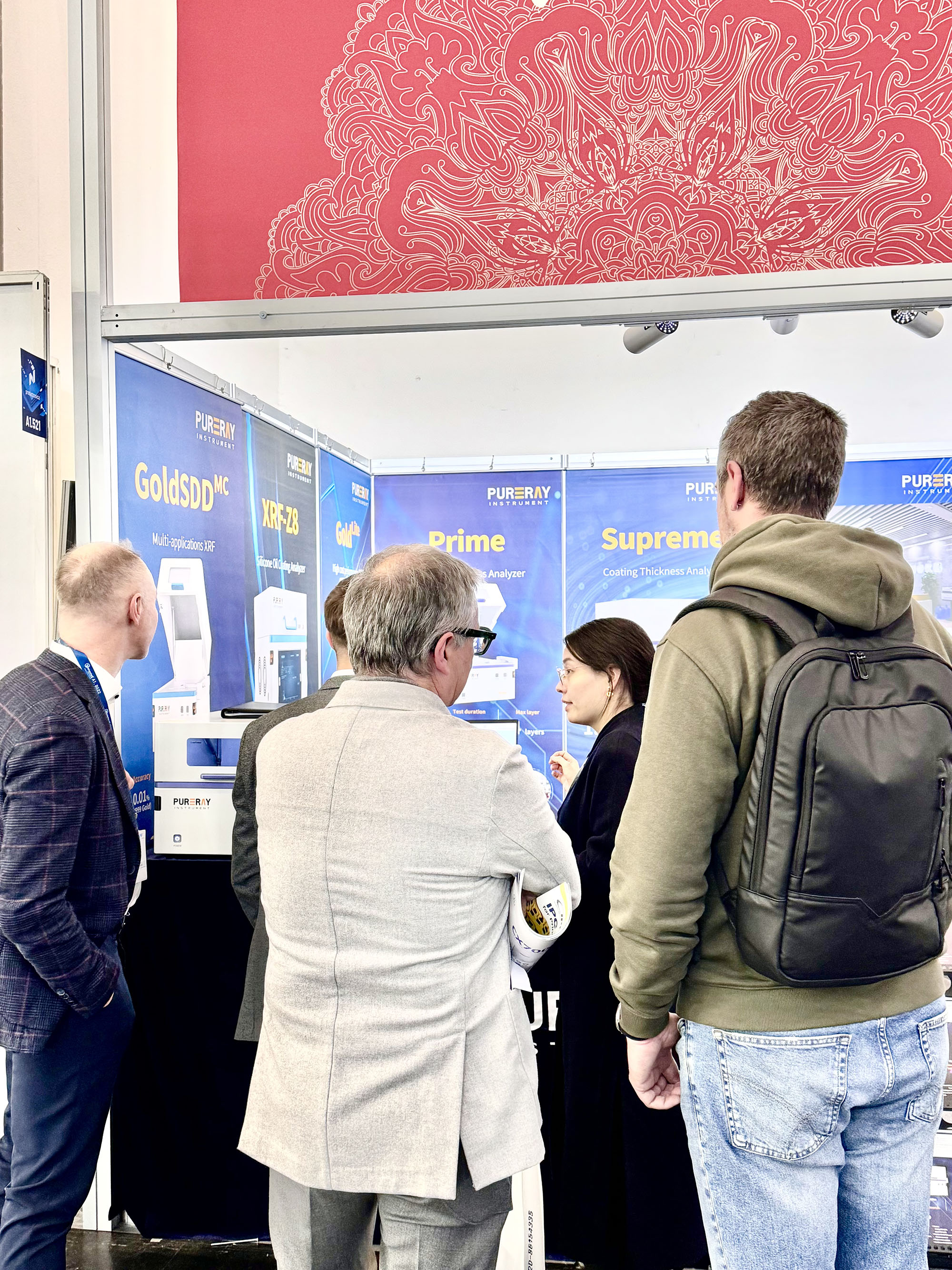 Strong Engagement at the Booth